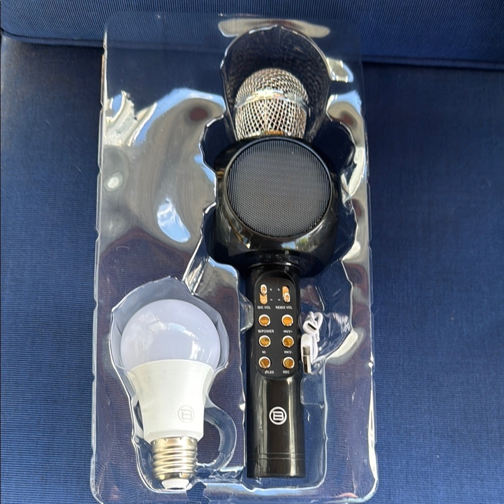 Karaoke Party Kit with Multicolor Light Bulb and Microphone - Picture 4 of 5